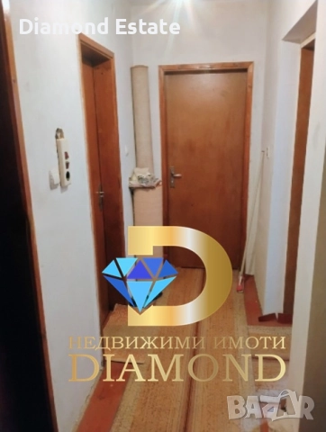 Двуетажна къща в село Змейово, обл. Стара Загора, снимка 5 - Къщи - 52800381