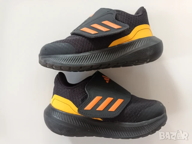 Детски маратонки Adidas Runfalcon, снимка 4 - Детски маратонки - 50790178