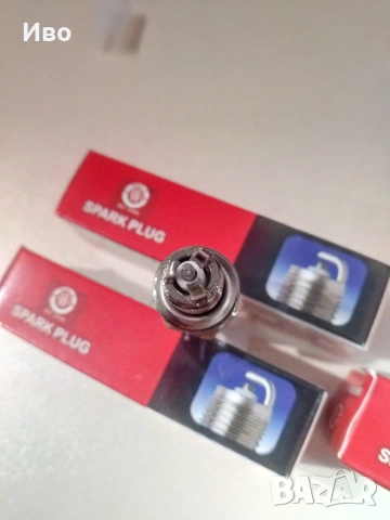 Нови 4бр.триполюсни горивни свещи за мотоциклет, снимка 4 - Части - 53244853