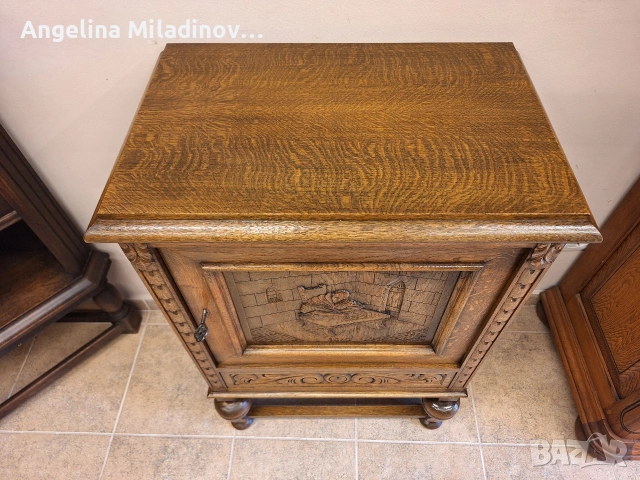 Винтидж шкаф с богата дърворезба , снимка 8 - Шкафове - 53774069
