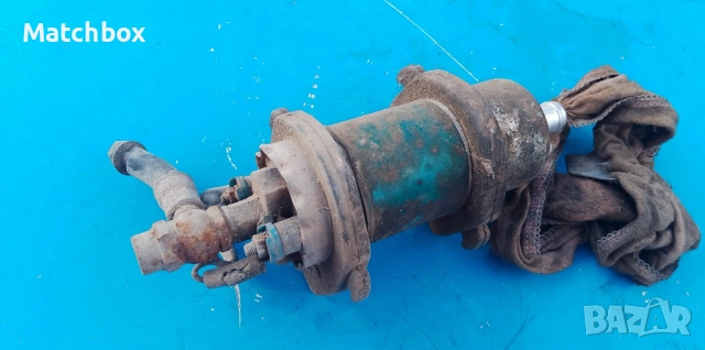 Бензинова помпа за Мерцедес 124 200Е, снимка 2 - Части - 50069038