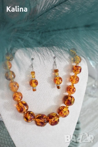  Ръчно изработен комплект обеци и колие от кехлибар , снимка 2 - Бижутерийни комплекти - 53712223