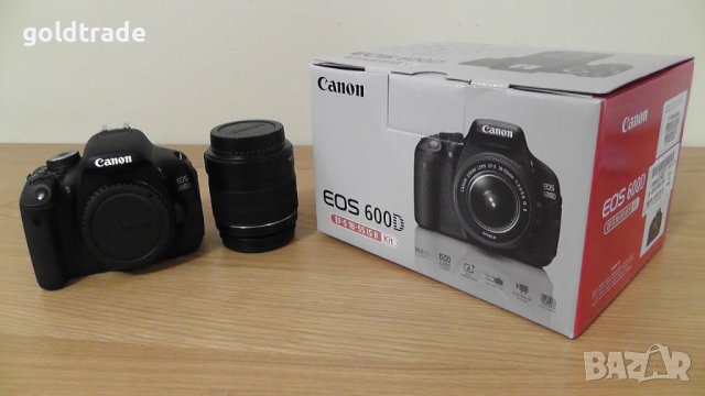фотоапарат Canon EOS 600D с обектив Canon 18-55мм + фото чанта
