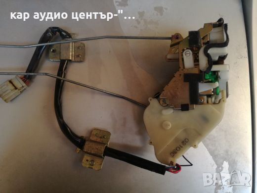 Honda CR-V/2-ген. машинки/централно/брави, снимка 5 - Части - 36209344