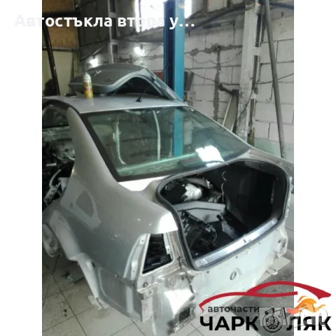 стъкло задно за бора седан 2000, снимка 2 - Части - 47798302