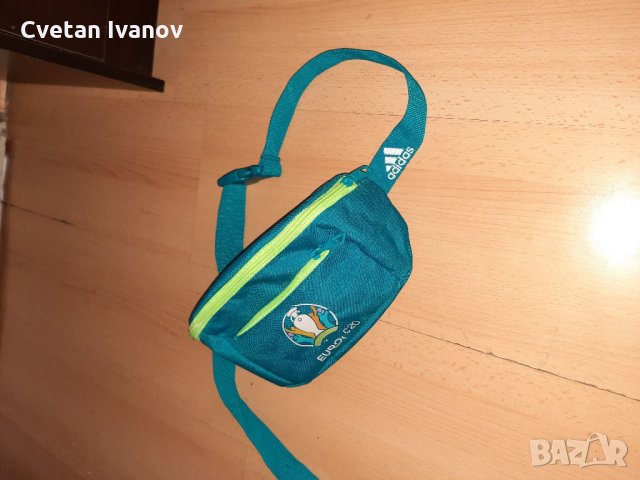 Спортна чаантичка аdidas 