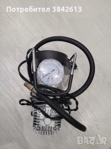 преносим компресор за гуми , снимка 3 - Компресори - 53070004