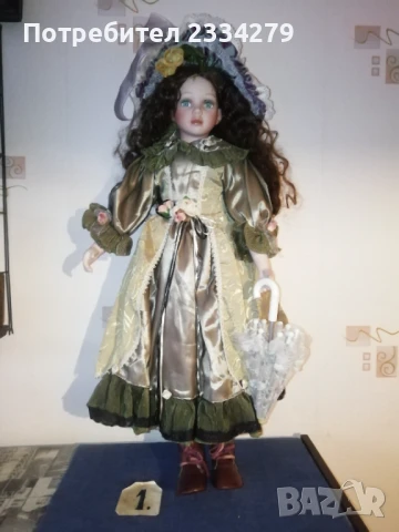 Стари порцеланови кукли ръчно изработени от различни държави и години. 