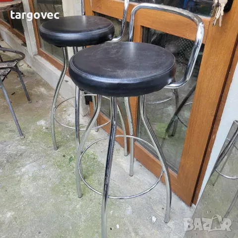 Два броя метални бар столове, снимка 3 - Столове - 47705724