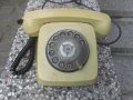 Ретро телефон с шайба , снимка 1 - Антикварни и старинни предмети - 42013271