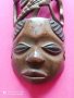 Африканска дървена маска , снимка 1 - Статуетки - 41405761