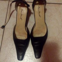Обувки, снимка 1 - Дамски елегантни обувки - 34583593