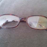 Дамски диоптрични рамки за очила с калъф, снимка 2 - Слънчеви и диоптрични очила - 35906500