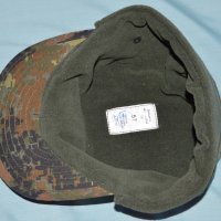 Камуфлажна шапка от зимна пиксел униформа НОВ МОДЕЛ размер 60, снимка 3 - Екипировка - 39653771
