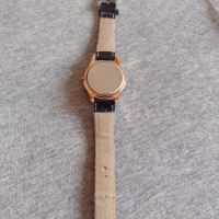 Дамски кварцов часовник ELAINE много елегантен с кожена каишка - 76841, снимка 4 - Дамски - 36242626