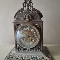 Стар настолен часовник, снимка 1 - Антикварни и старинни предмети - 42224182