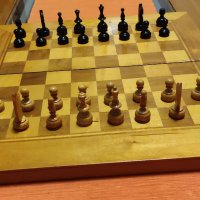 Голям дървен шах 48 х 48 см., снимка 7 - Шах и табла - 44150639