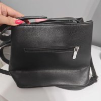 Чанта тип куфарче , снимка 2 - Чанти - 42367295