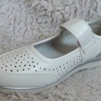 Обувки, бели, с каишка, код 312/ББ1/35, снимка 5 - Дамски ежедневни обувки - 41310217