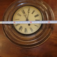 Старинен кръгъл часовник с махало, снимка 5 - Антикварни и старинни предмети - 44505911