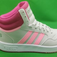 Дамски кецове ADIDAS 100% оригинал, снимка 1 - Кецове - 42021655