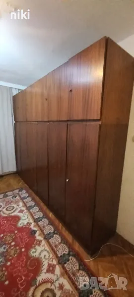 хубав масивен голям шeсткрилен гардероб., снимка 1