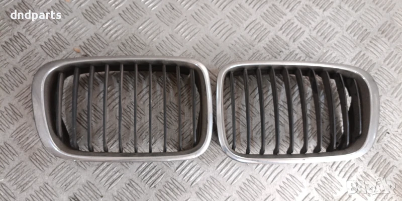 Решетки преден капак BMW E46 3-Series 2001г.	, снимка 1