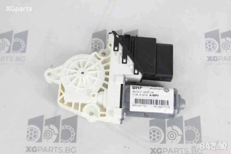 Машинка ел. стъкло задна лява за Volkswagen Touran I (2003-2010) 1K0959703B, снимка 1