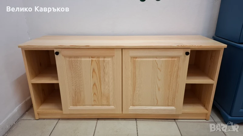 ТВ шкаф от масив, снимка 1