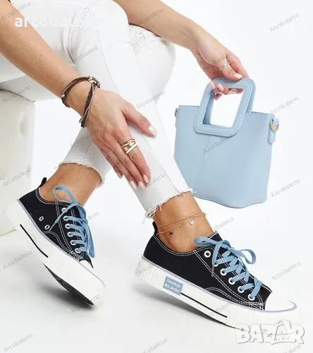 Дамски черни маратонки с цветни връзки Jadranka, снимка 1