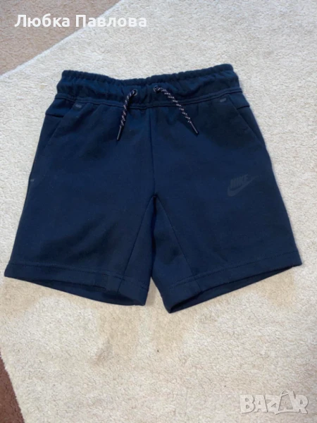 Къси панталони Nike tech fleece (122-128), снимка 1