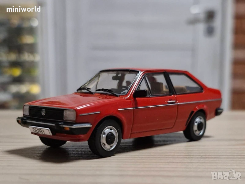 Volkswagen Derby II 1981 - 1985 - мащаб 1:43 на IXO моделът е нов в PVC дисплей-кейс, снимка 1