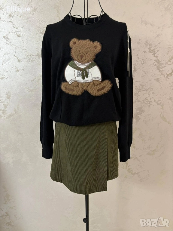 пуловер с мече, снимка 1