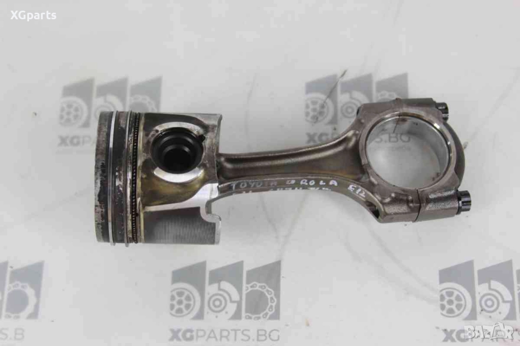  Бутало за Toyota Corolla E12 2.0d4d 90 к.с. 1CD (2001-2007), снимка 1