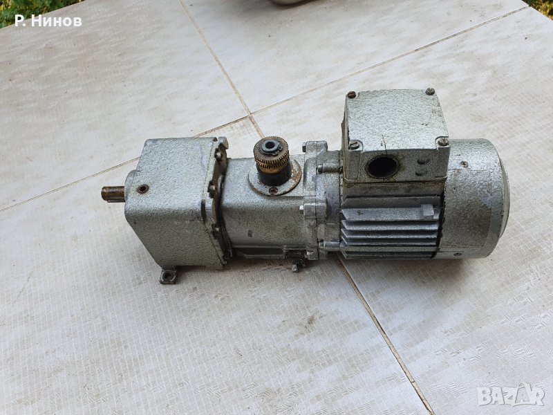 ел.двигател с редуктор регулируеми обороти 0 -11 оборота за заварчици, снимка 1