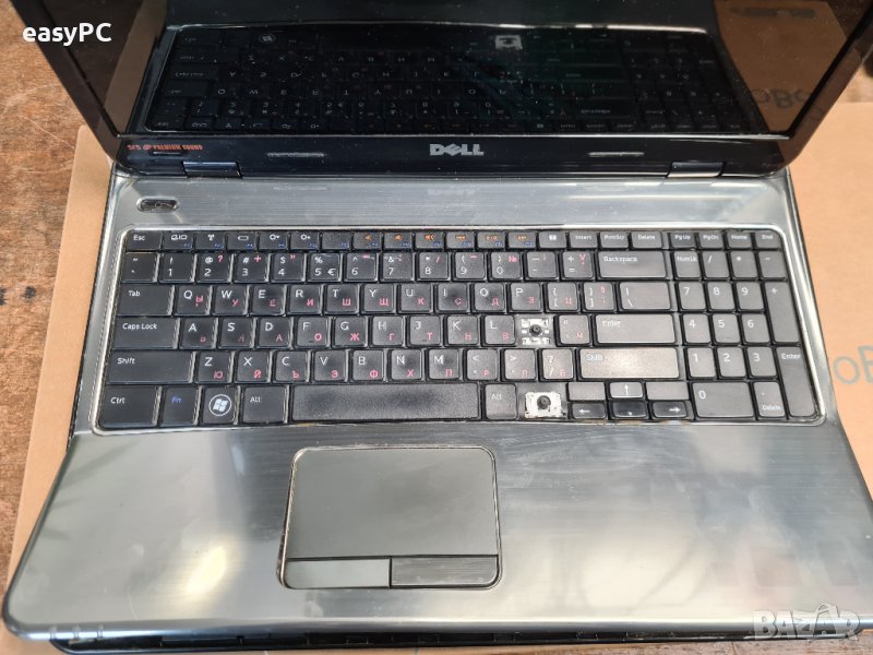Продавам лаптоп DELL Inspiron M5010 за части, снимка 1