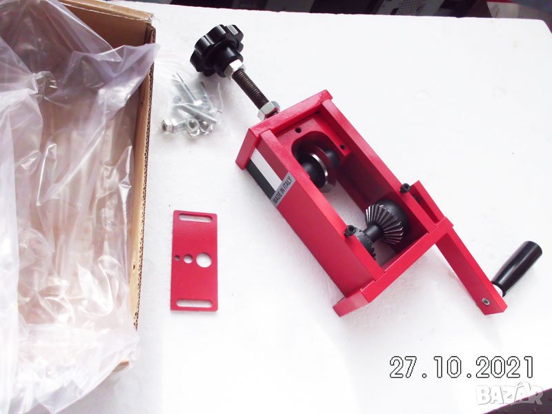 белачка за сваляне на изолацията на употребявани медни кабели до ф45мм, снимка 1