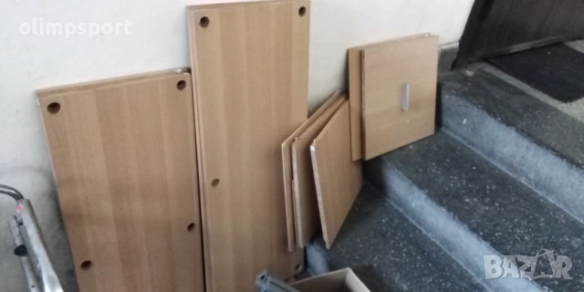 етажерка с вратички Практикер  размери 150 х 90 см  има забележки лично предаване, снимка 2 - Етажерки - 53843900