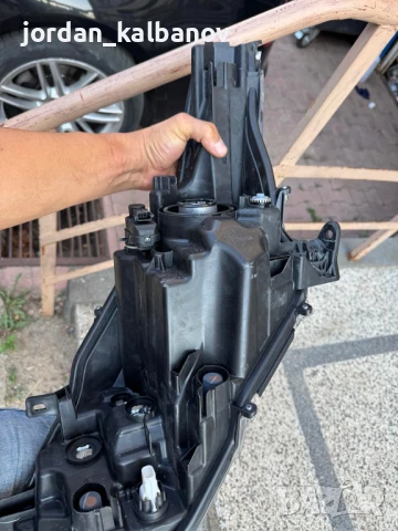 Десен фар KOITO Тойота Ярис Toypta Yaris 2023 само за 300лв. броя 81170-K0060, снимка 6 - Части - 51141870