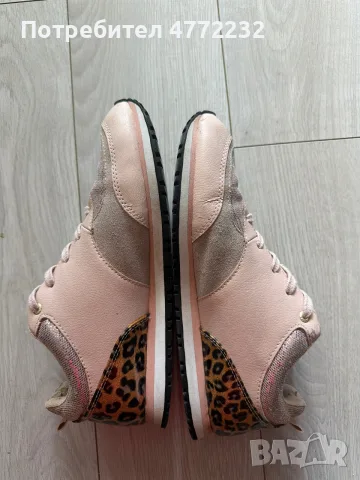 Маратонки Guess 39 номер оригинални !, снимка 4 - Маратонки - 55767114
