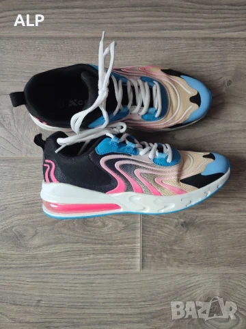 Дамски маратонки 39 номер, снимка 4 - Маратонки - 51176275