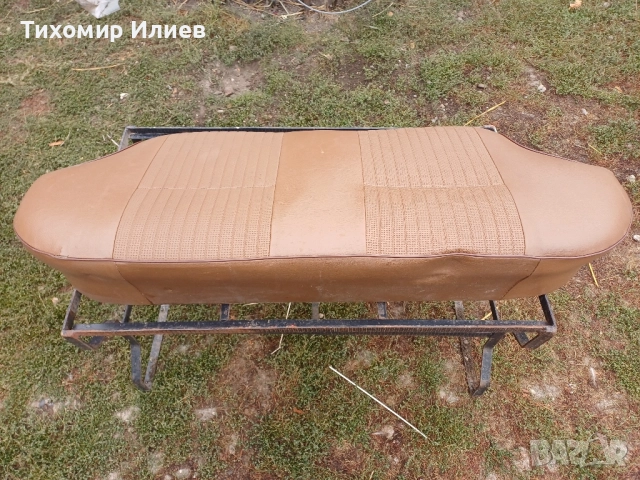 Кафява седалка за Москвич 2140