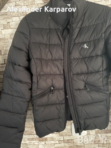 Calvin Klein Jeans пухено яке S - оригинал, отлично състояние, снимка 2 - Якета - 53638602