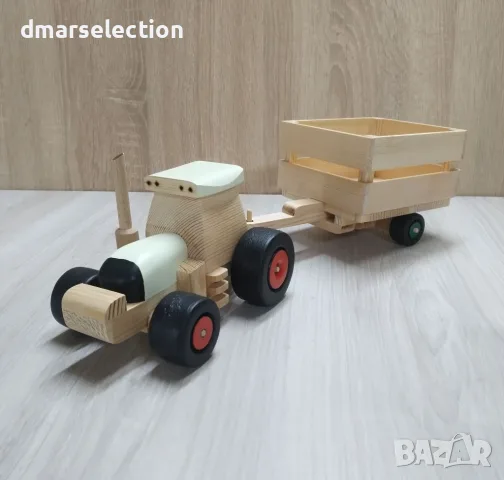 Декоративен дървен трактор с ремарке DMAR 332M7, снимка 2 - Колекции - 56202337