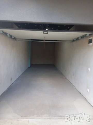 ДВОЕН ГАРАЖ под наем за 2 коли в кв. Карпузица, от Собственик, снимка 5 - Гаражи и паркоместа - 53615242