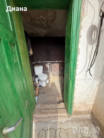 Къща с двор, снимка 10 - Къщи - 53806845