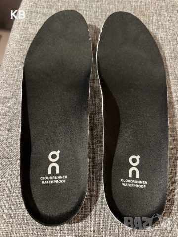 On Cloudrunner 2 Waterproof 3M., снимка 9 - Маратонки - 52578722