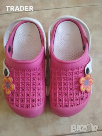 Розово бели  детски чехли джапанки тип Crocs, снимка 3 - Детски сандали и чехли - 35873880