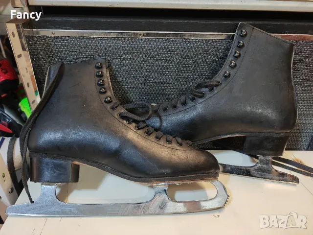 Професионални кънки за фигурно пързаляне 43 номер Wifa, снимка 11 - Зимни спортове - 48227648