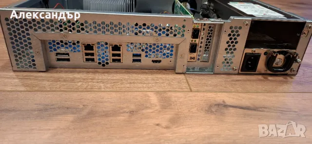 QNAP TS-870U-RP NAS - 8 Bays - 24GB RAM - 10GbE, снимка 6 - Външни хард дискове - 48844380